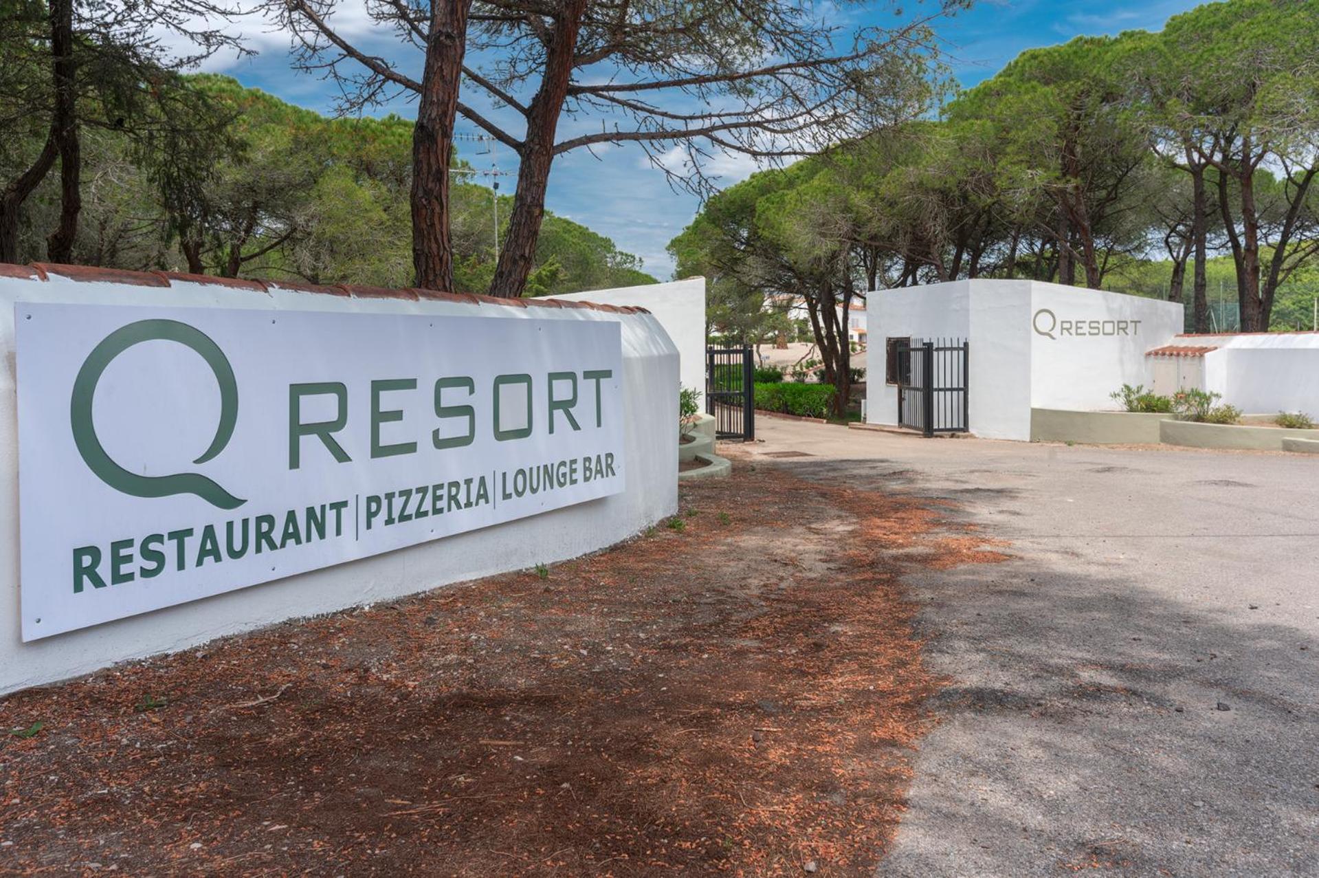 Q Resort Marina di Sorso Екстериор снимка