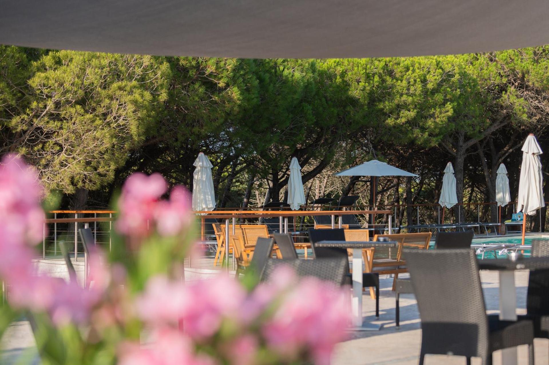 Q Resort Marina di Sorso Екстериор снимка