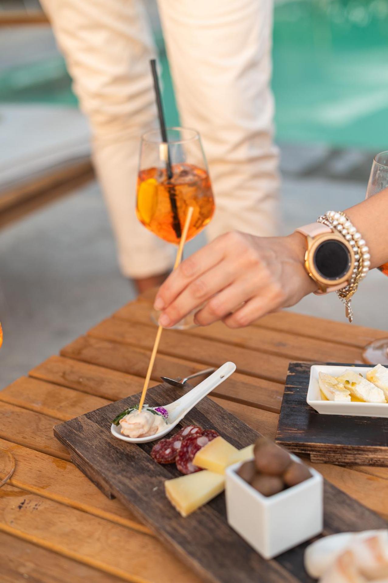 Q Resort Marina di Sorso Екстериор снимка